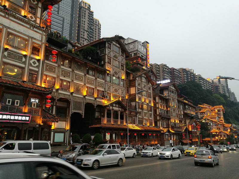 山城重庆,成都,九寨沟,黄龙十日游(一场逛吃逛吃的旅行)